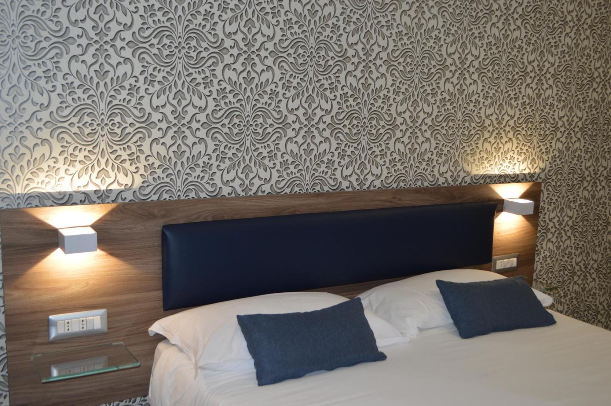 Famalu Apartments Неаполь Екстер'єр фото